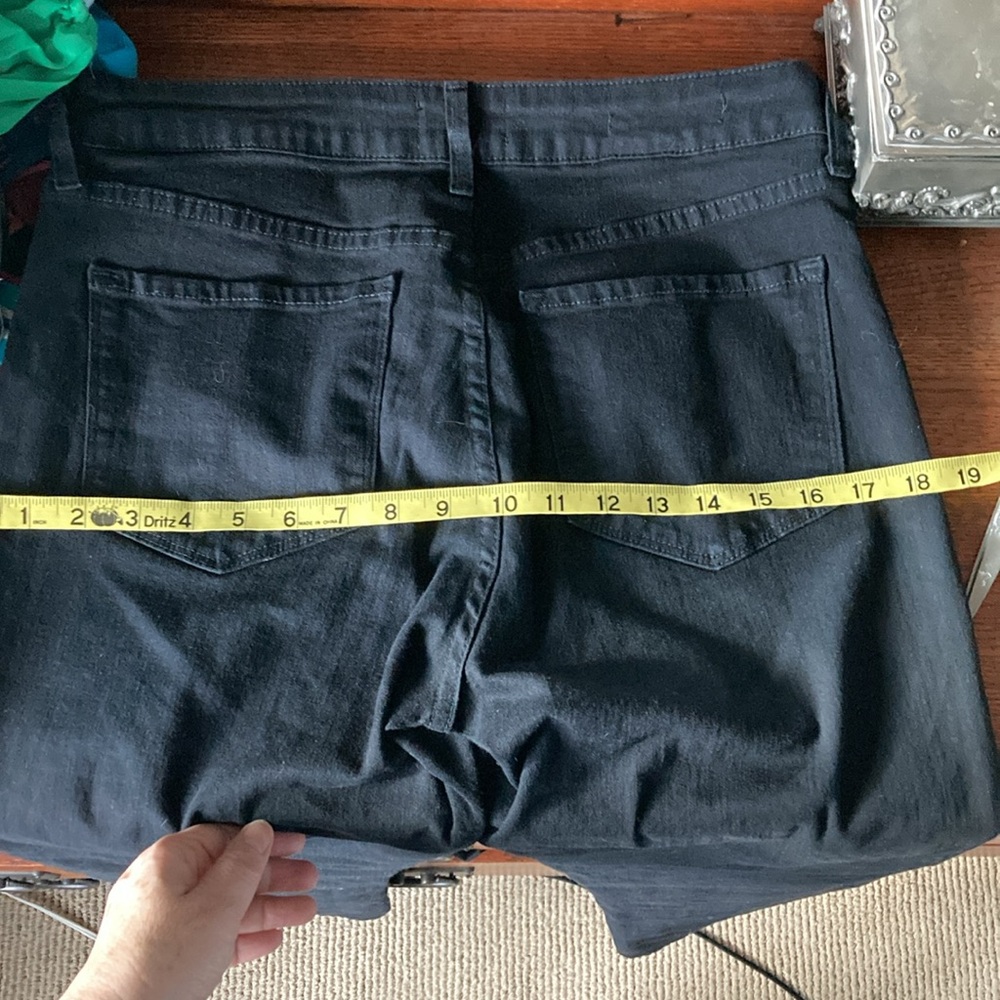 NYDJ Barbara Bootcut Jeans In Petite/short. Black. Size 8. With lift and tuck . - Picture 9 of 9